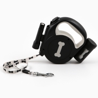 Рулетка &laquo;Косточка&raquo; с фонарем и отсеком для пакетов, 4,5 м, вес животного до 20 кг, черная