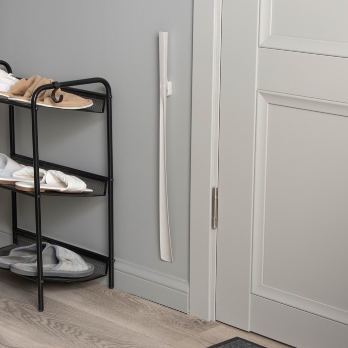 Ложка для обуви с магнитным держателем, 61,5&times;4,1&times;2 см, цвет платиновый