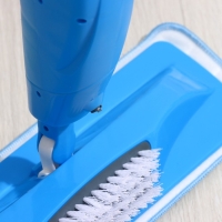 Швабра для мытья пола с распылителем и щёткой Доляна, насадка из микрофибры 42&times;14 см, стальная ручка 120 см, цвет МИКС