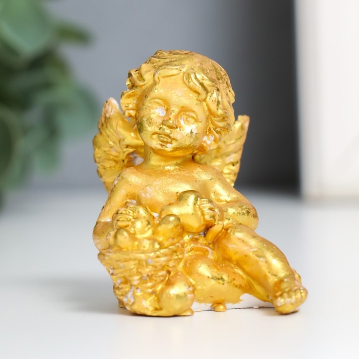 Сувенир полистоун Сувенир полистоун "Ангел с сердцем" золото МИКС 4,5х4,5х5,7 см