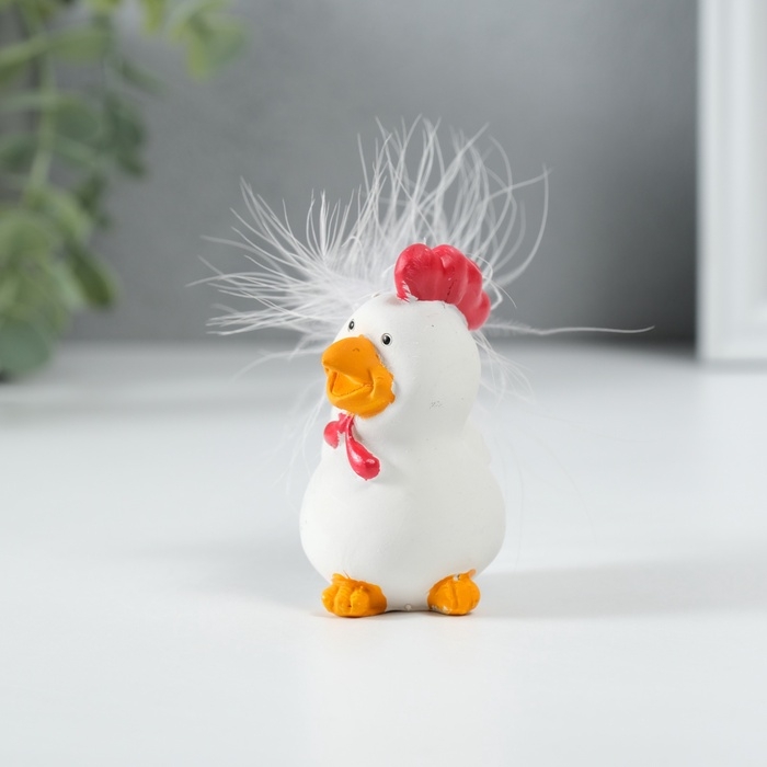 Сувенир полистоун "Петушок белый с розовым яйцом" 5х4х6,5 см