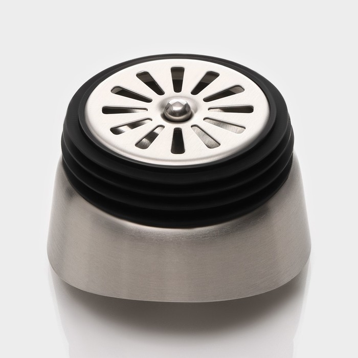 Графин стеклянный с металлической крышкой Magistro «Грация», 1 л Графин стеклянный с металлической крышкой Magistro «Грация», 1 л