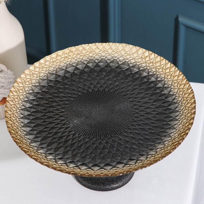 Блюдо сервировочное «Барокко», d=28 см, на ножке, цвет чёрный с золотом Блюдо сервировочное «Барокко», d=28 см, на ножке, цвет чёрный с золотом