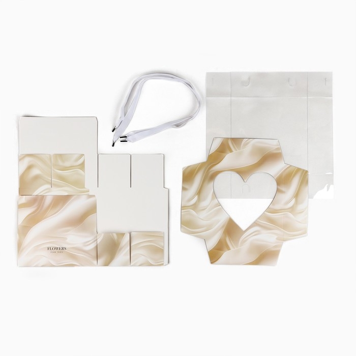 Коробка для цветов с формовым вкладышем и PVC крышкой «Для тебя», 23.5 х 23.5 х 15 см Коробка для цветов с формовым вкладышем и PVC крышкой «Для тебя», 23.5 х 23.5 х 15 см