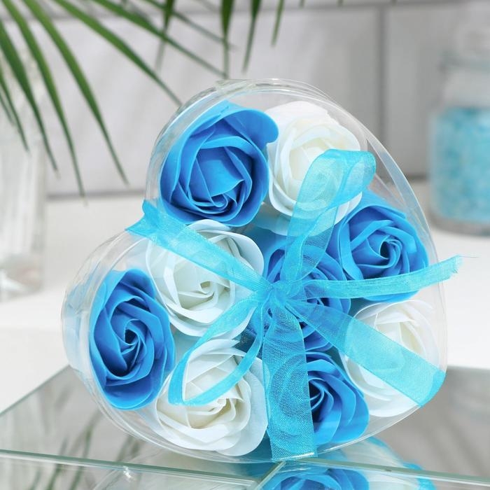 Мыльные розочки, синие и белые, набор 9 шт. Мыльные розочки, синие и белые, набор 9 шт.