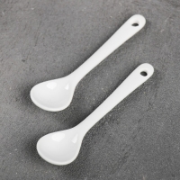 Набор керамический &laquo;Муж и жена&raquo;: кружка 140 мл 2 шт., ложка 2 шт., цвет белый