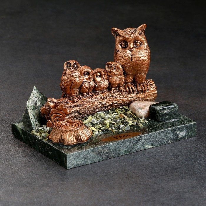 Сувенир Сувенир "Совы на бревне", 8х12х7 см, змеевик, гипс