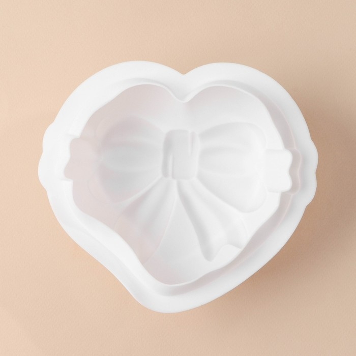 Форма для выпечки и муссовых десертов KONFINETTA «Сердце с бантом», 19×17×6,5 см, цвет белый Форма для выпечки и муссовых десертов KONFINETTA «Сердце с бантом», 19×17×6,5 см, цвет белый