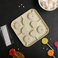 Форма для леденцов Доляна «Свидание», силикон, 14,5×14,5×1,5 см, 8 ячеек (3,5×3,5 см), с палочками, цвет МИКС Форма для леденцов Доляна «Свидание», силикон, 14,5×14,5×1,5 см, 8 ячеек (3,5×3,5 см), с палочками, цвет МИКС