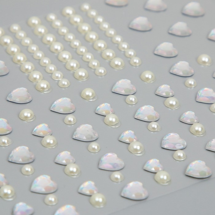 Наклейка пластик стразы "Сердечки и жемчужины" 12х10 см