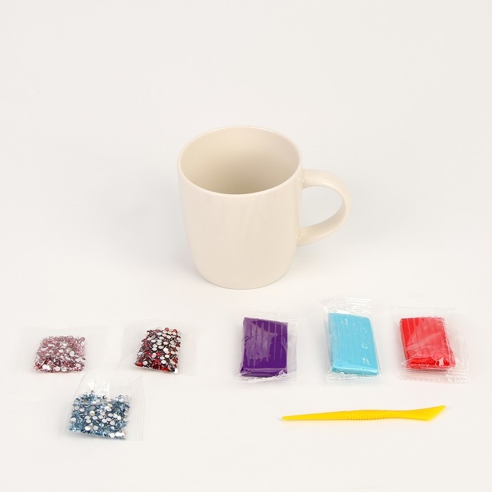 Набор для декора кружки полимерной глиной. Лепка на кружке &laquo;Красный цветок&raquo;, со стразами