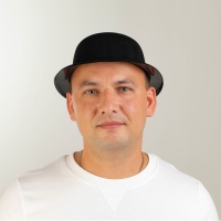 Карнавальная шляпа из пластика, р-р. 56-58, цвет чёрный Карнавальная шляпа из пластика, р-р. 56-58, цвет чёрный