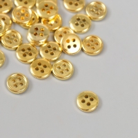 Пуговицы пластик 4 прокола "Золотая" 0,9х0,9 см набор 40 шт Пуговицы пластик 4 прокола "Золотая" 0,9х0,9 см набор 40 шт