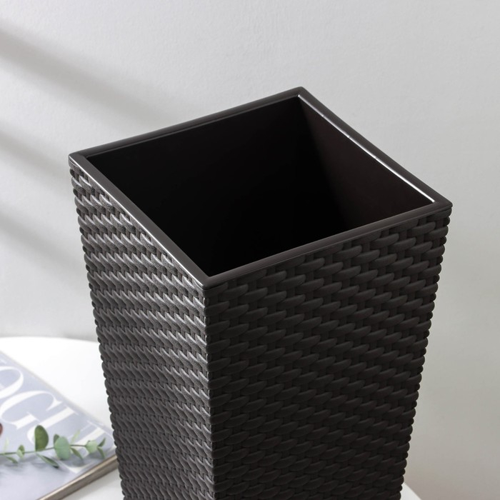 Кашпо для цветов со вставкой &laquo;Ротанг&raquo;, вставка 4,9 л, цвет коричневый