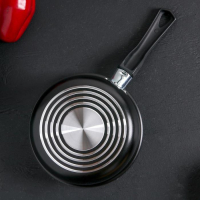 Ковш Consul d=16 см, 1,2 л, стеклянная крышка, пластиковая ручка, антипригарное покрытие, цвет чёрный Ковш Consul d=16 см, 1,2 л, стеклянная крышка, пластиковая ручка, антипригарное покрытие, цвет чёрный