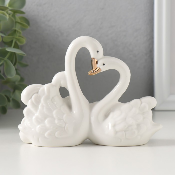 Сувенир керамика "Лебеди в цветах" белый, со стразами, 10х13,4х4,2 см