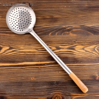 Шумовка для казана узбекская 53см, диаметр 15см, светлая деревянная ручка Шумовка для казана узбекская 53см, диаметр 15см, светлая деревянная ручка