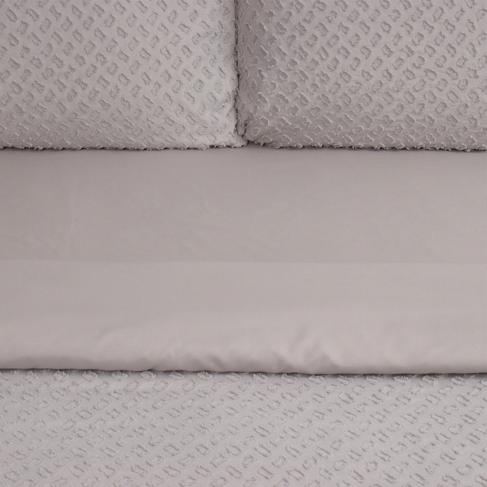 Постельное бельё LoveLife Tufting дуэт Постельное бельё LoveLife Tufting дуэт "Квадрат" 143*215см-2шт,230*240см,50*70см-2шт, цвет серый, 110 г/м2