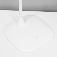 Настольная лампа сенсорная "Кенди" LED 5Вт USB АКБ белый 16,5х30х33 см RISALUX Настольная лампа сенсорная "Кенди" LED 5Вт USB АКБ белый 16,5х30х33 см RISALUX