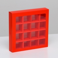 Коробка для 16 конфет, красная , 17,7 х 17,7 х 3,8 см. Кондитерская упаковка