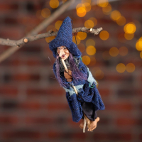 Баба - Яга в лохмотьях, с метлой, висит, МИКС Баба - Яга в лохмотьях, с метлой, висит, МИКС