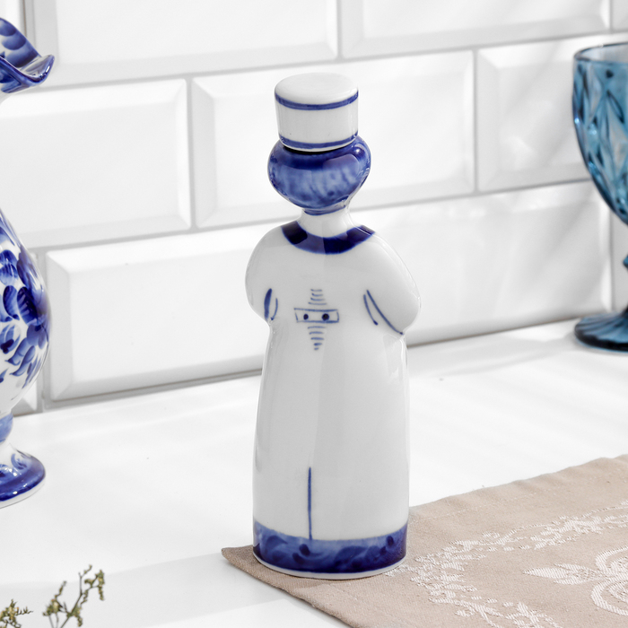 Штоф &laquo;Медсестра&raquo;, 0,25 л, 20 см, гжель