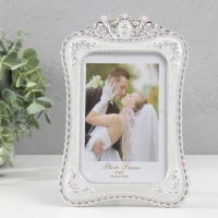 Фоторамка пластик под металл 10х15 см "Овал с розами" серебро и перламутр 21,5х14,3х0,8 см