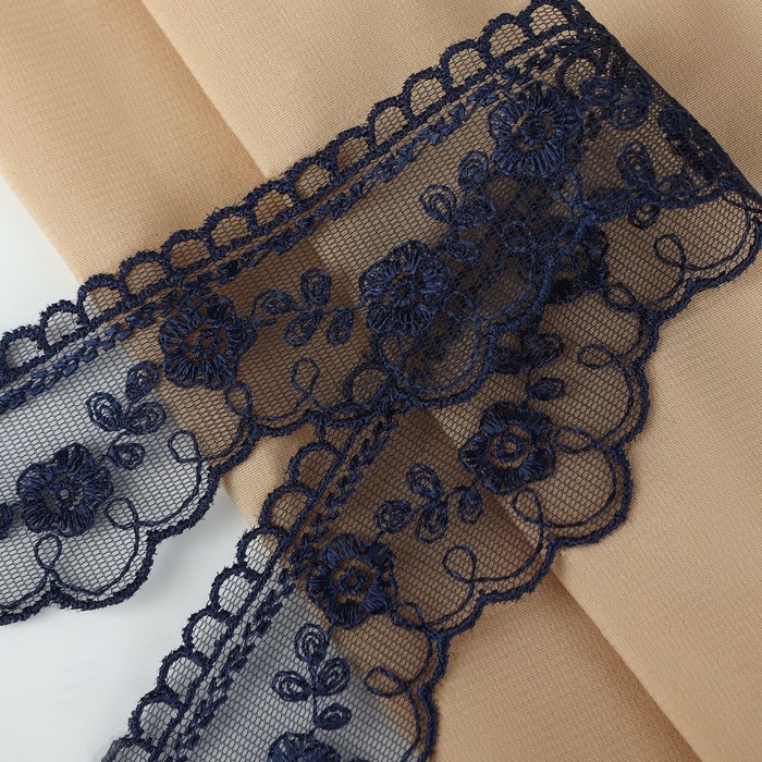 Кружево на сетке, 40 мм &times; 11 &plusmn; 1 м, цвет тёмно-синий