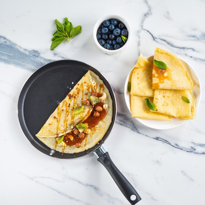 Сковорода блинная Blaze, d=25 см, пластиковая ручка, антипригарное покрытие, цвет красный Сковорода блинная Blaze, d=25 см, пластиковая ручка, антипригарное покрытие, цвет красный