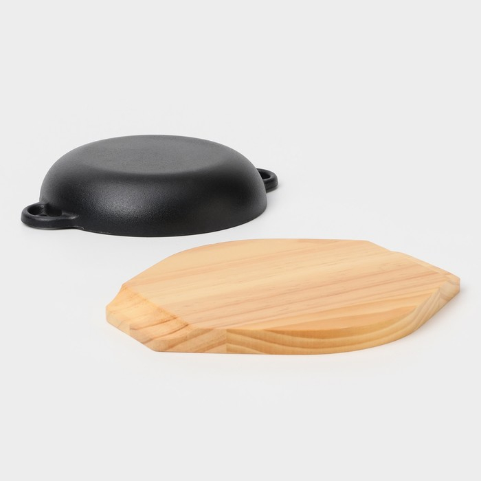 Сковорода чугунная &laquo;Жаровня&raquo;, d=19 см, на деревянной подставке