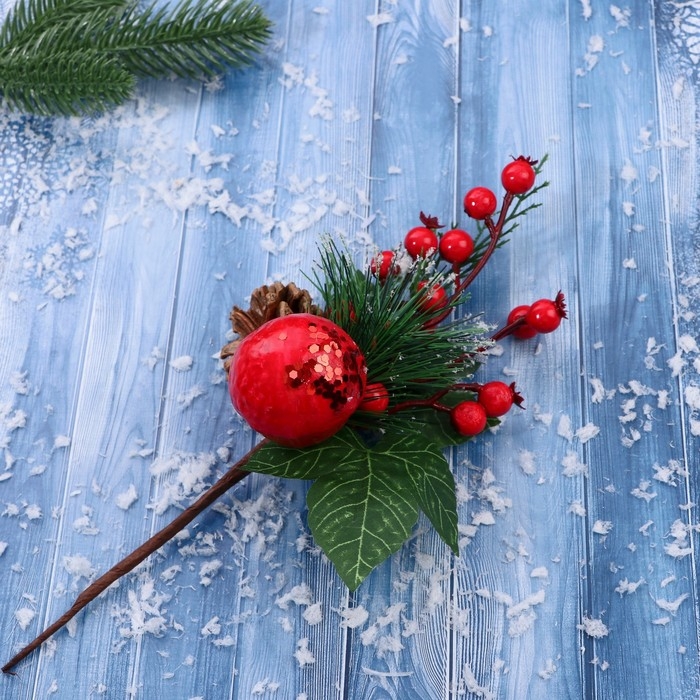 Декор Декор "Зимнее очарование" шишка жёлудь ягоды, 30 см