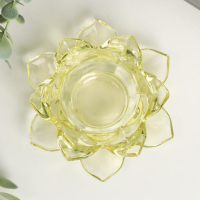 Подсвечник стекло на 1 свечу "Лотос" жёлтый 5,5х12х12 см Подсвечник стекло на 1 свечу "Лотос" жёлтый 5,5х12х12 см