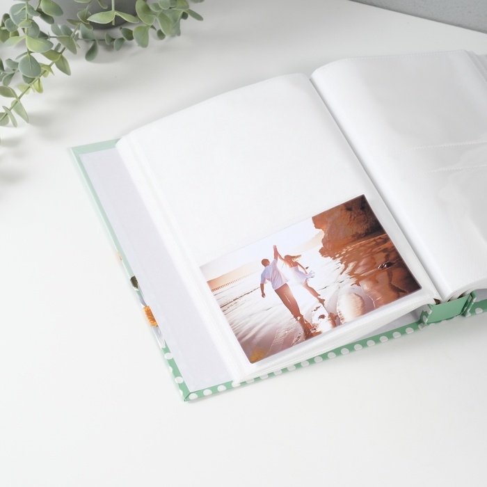 Фотоальбом на 200 фото 10х15 см "Ромашки и горошек" в коробке 25,8х21х5 см