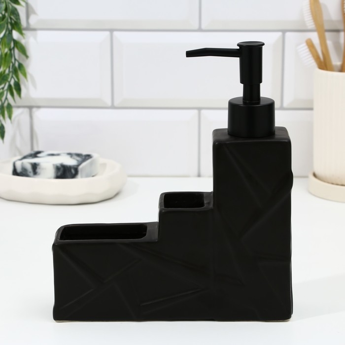 Дозатор для жидкого мыла,черный ,16 х 12 х 4 см. Дозатор для жидкого мыла,черный ,16 х 12 х 4 см.