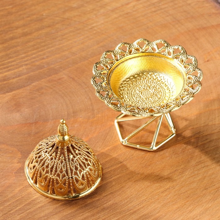 Курильница для благовоний порошковых и конусов Курильница для благовоний порошковых и конусов "Башня", золотистый, 8,8х7 см