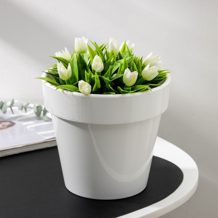 Кашпо для цветов со вставкой «Порто», 2,4 л, цвет белый Кашпо для цветов со вставкой «Порто», 2,4 л, цвет белый