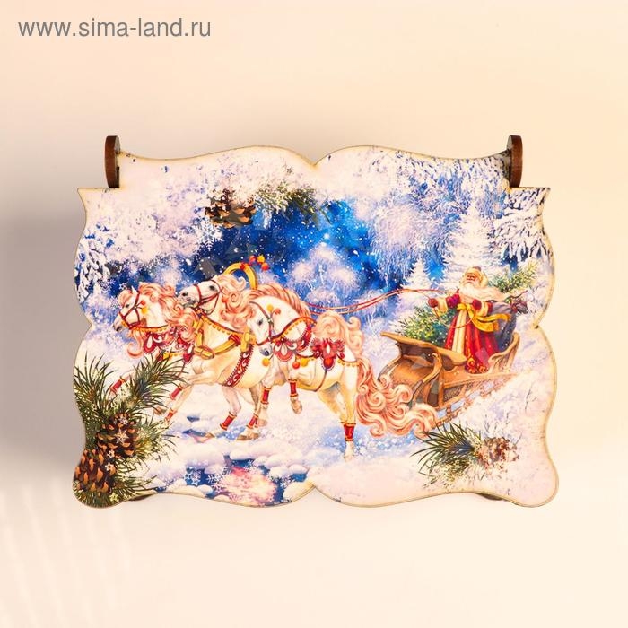 Шкатулка средняя новогодняя Шкатулка средняя новогодняя "Тройка", 14х11,7х7,5 см