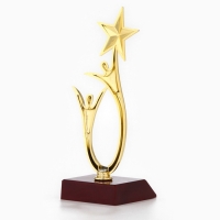 Кубок &laquo;Победитель по жизни&raquo;, наградная фигура, золото, пластик, 18 х 7 см.