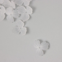 Бусины для творчества пластик "Трилистник белый матовый" набор 30 шт 2,2х2,2 см Бусины для творчества пластик "Трилистник белый матовый" набор 30 шт 2,2х2,2 см