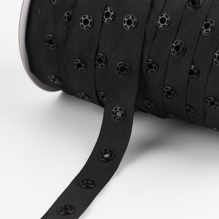 Тесьма с кнопками, 25-25 мм, 17 мм × 45 ± 1 м, цвет чёрный Тесьма с кнопками, 25-25 мм, 17 мм × 45 ± 1 м, цвет чёрный