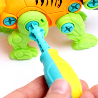 Конструктор винтовой «Мир динозавров», набор 4 штуки, 2 отвёртки 4 карточки, 100 деталей Конструктор винтовой «Мир динозавров», набор 4 штуки, 2 отвёртки 4 карточки, 100 деталей