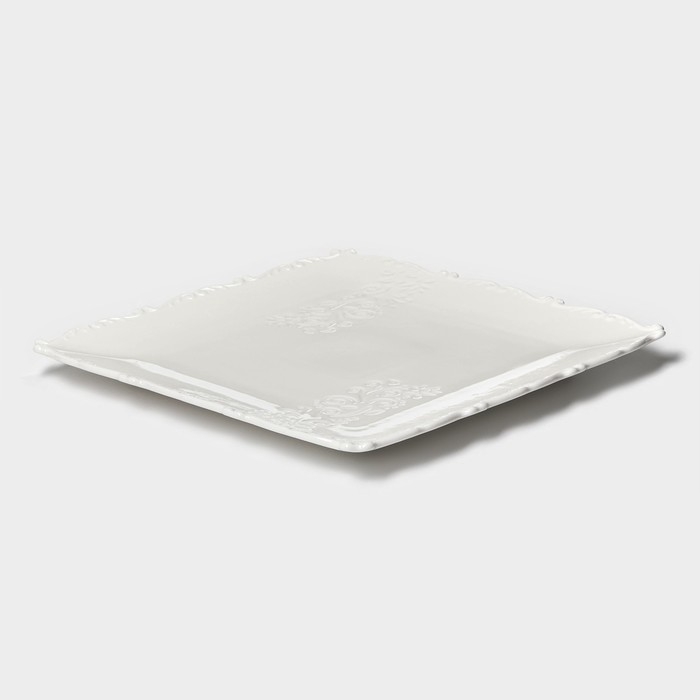 Тарелка фарфоровая пирожковая Magistro Kingdom, 30&times;2,2 см