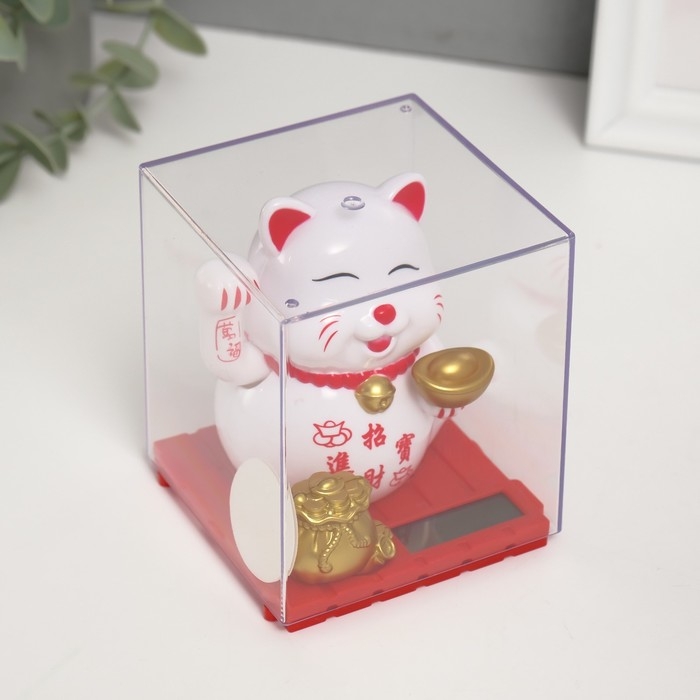 Маятник пластик Маятник пластик "Белый Манэки-нэко со слитком Ямб" 8х8х8,5 см