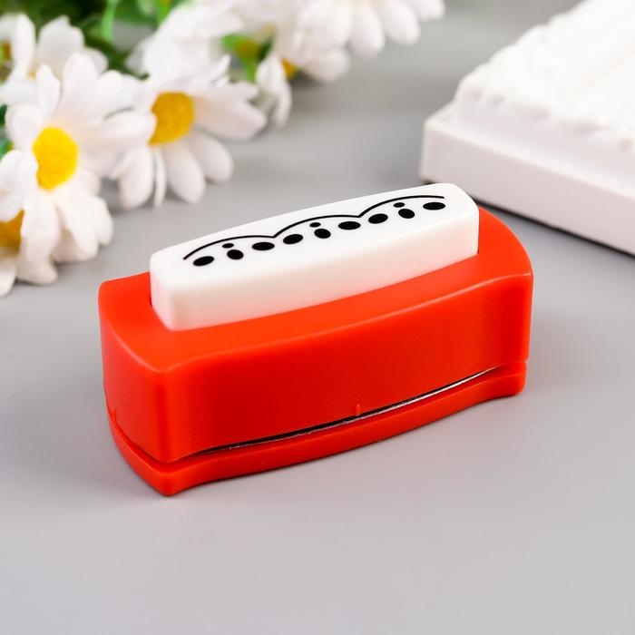 Дырокол фигурный для края Дырокол фигурный для края "Волна" длина рисунка 4,5 см 6,5х4х2,5 см МИКС