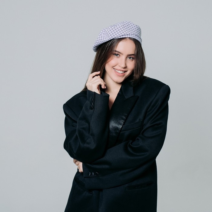 Берет в клетку, цвет серый, р-р 56см Берет в клетку, цвет серый, р-р 56см