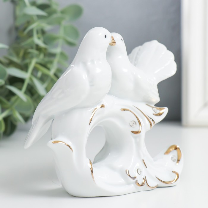 Сувенир керамика "Голубки белоснежные" стразы 9,5х11х4,2 см