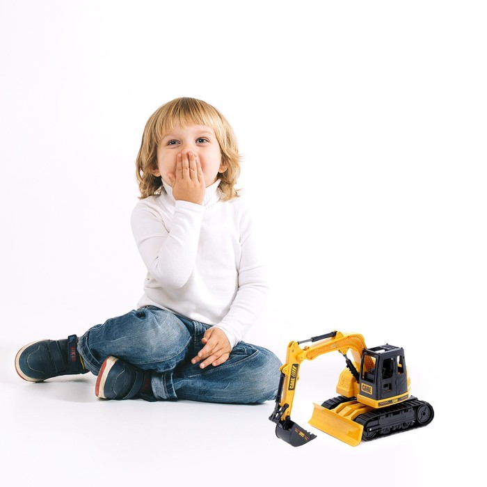 Экскаватор радиоуправляемый «Стройка», подвижный ковш, работает от аккумулятора Экскаватор радиоуправляемый «Стройка», подвижный ковш, работает от аккумулятора