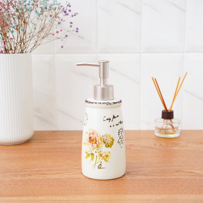 Набор аксессуаров для ванной комнаты &laquo;Роза&raquo;, 4 предмета (дозатор 400 мл, мыльница, 2 стакана), цвет белый
