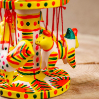 Филимоновская игрушка &laquo;Карусель&raquo;