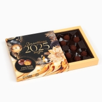 Конфеты грильяж &laquo;Золотой шик&raquo; с арахисом, изюмом, цукатами из апельсина и мёдом, в коробке, 135 г.